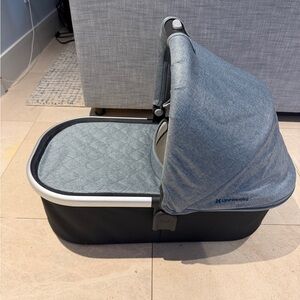 UPPAbaby Denim and Black Bassinet